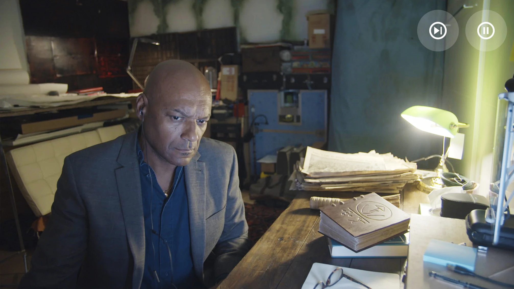 夜书(Night Book)游戏截图4